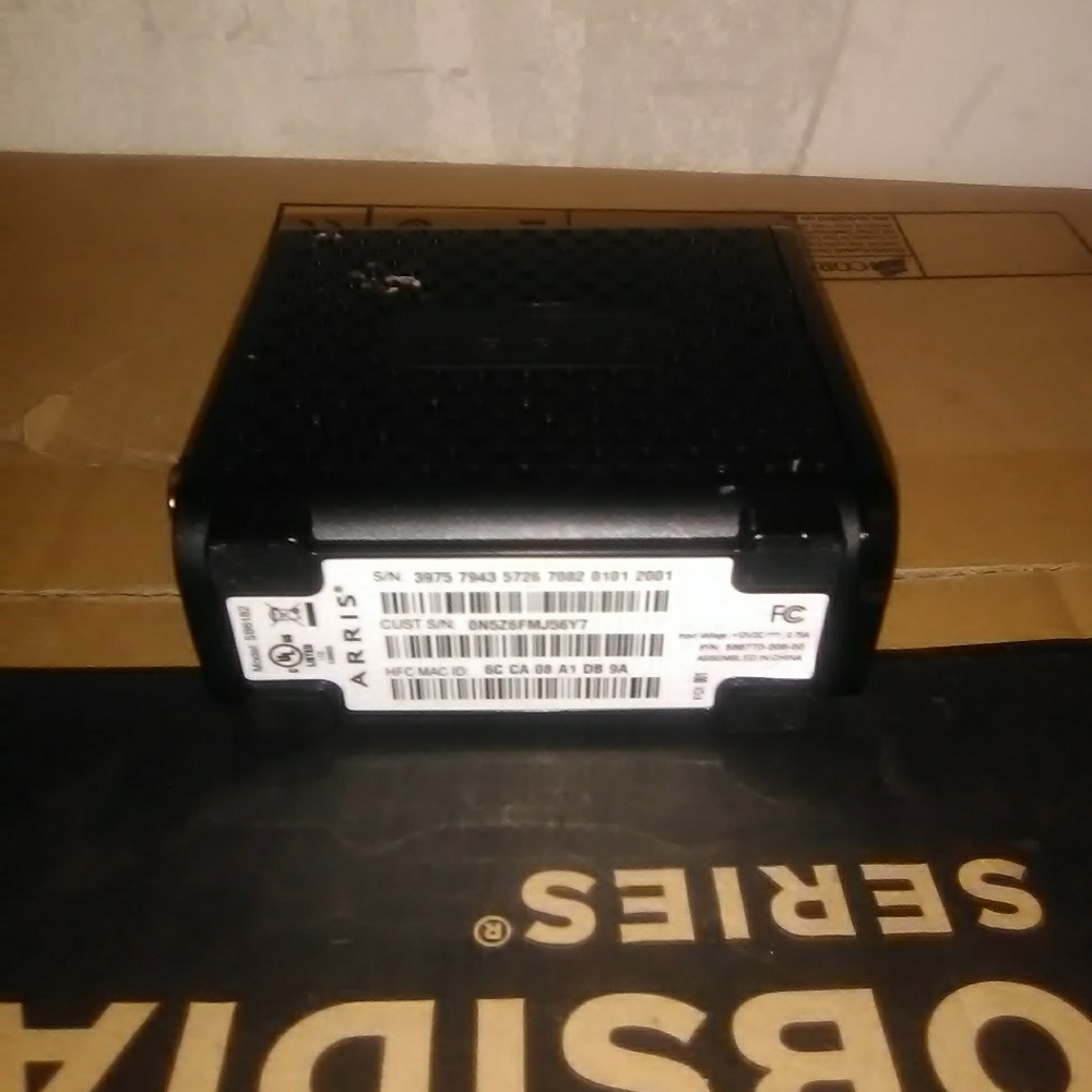 Motorola Surfboard Router - Picture 8 of 8